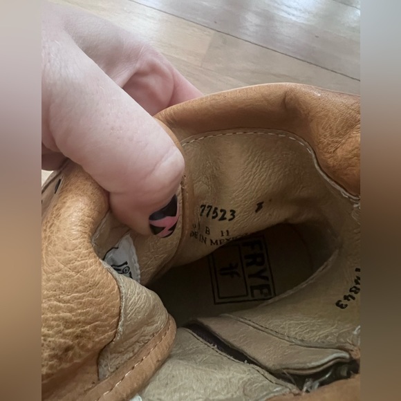 Frye lace up booties 8.5 - Picture 3 of 8